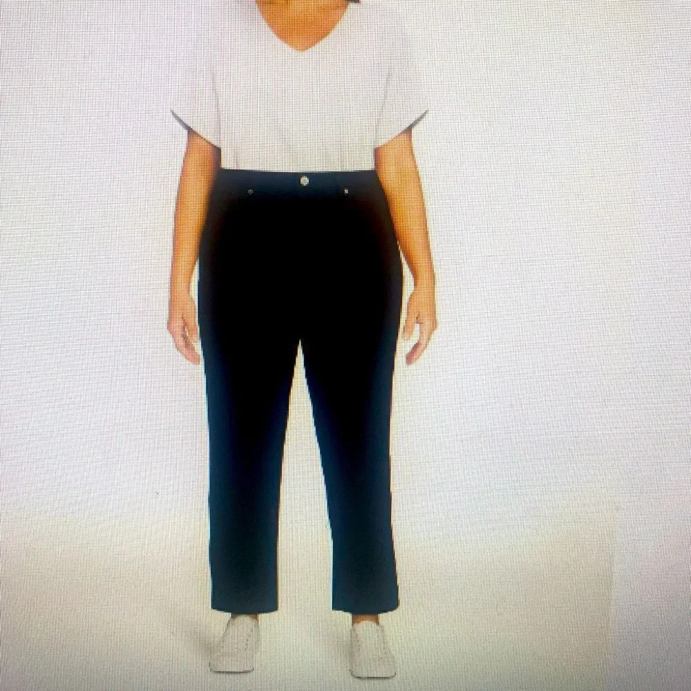 black high rise mom jeans‎  w/straight leg  17